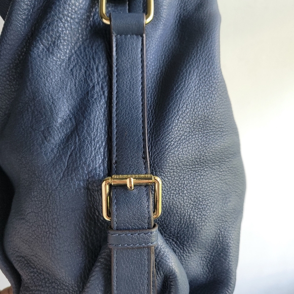 Vince Camuto Hobo/Slouch Navy Blue Leather Shoulder Bag EUC - Picture 7 of 13